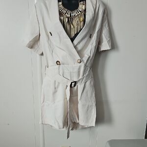 SHEIN Beige Double-Breasted Romper